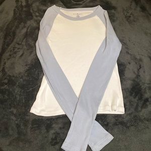 Brandy Melville Long Sleeve 𓆩❤︎𓆪